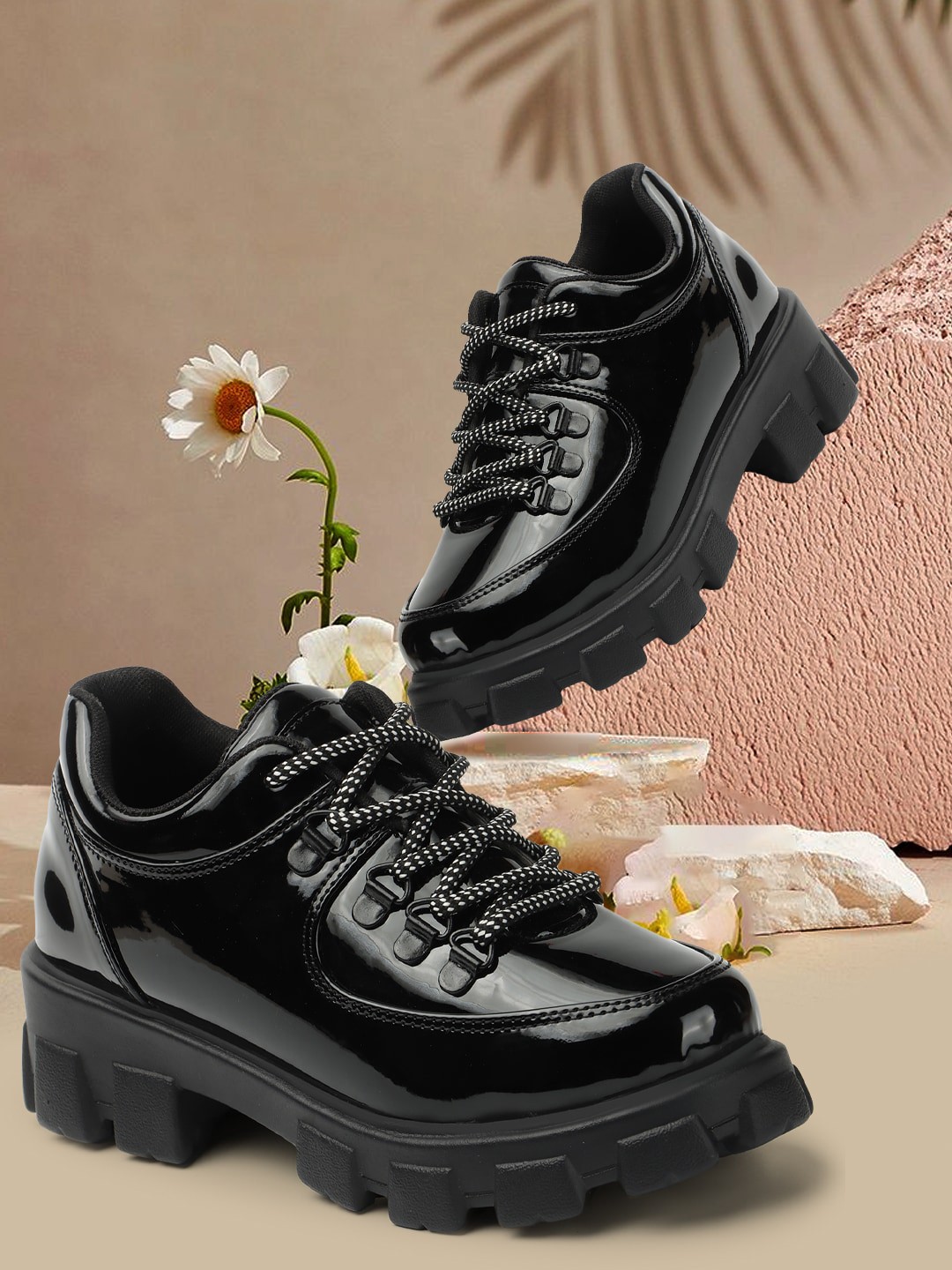 

VENDOZ Women Heeled Lightweight Sneakers, Black