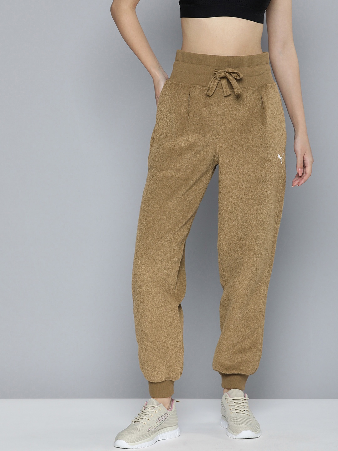 

Puma Women HER Winterized Joggers, Olive