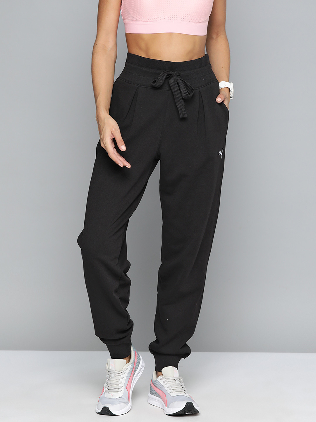 

Puma Women Her High-waist Joggers, Black
