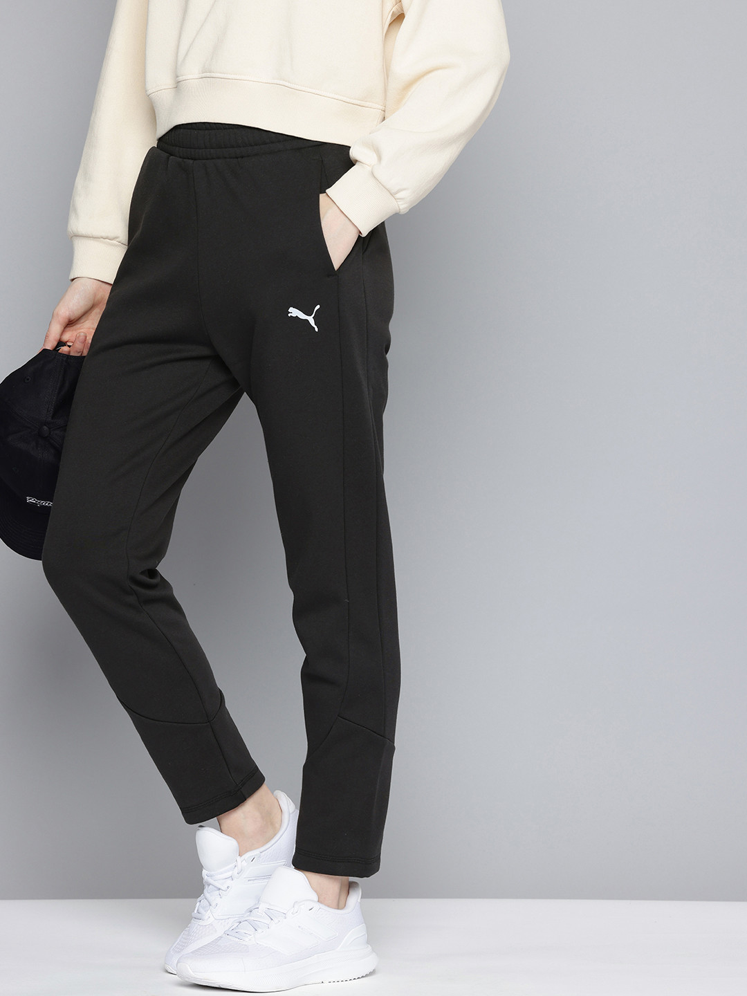 

Puma Women EVOSTRIPE Winterized Pure Cotton Track Pant, Black