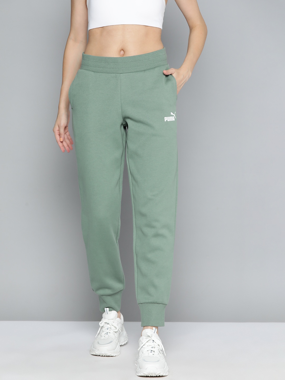 

Puma Women Essentials Joggers, Green