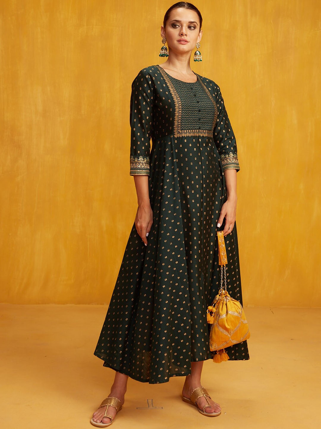 

Span Ethnic Motifs Printed Round Neck A-Line Midi Ethnic Dress, Green