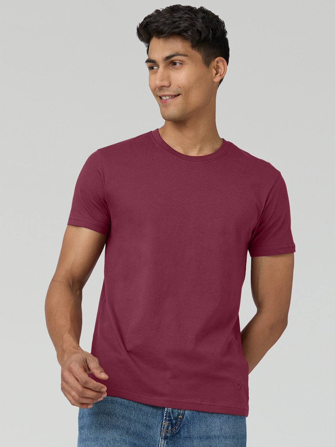 

XYXX Men Pace Intellieaze Cotton T-Shirt, Maroon