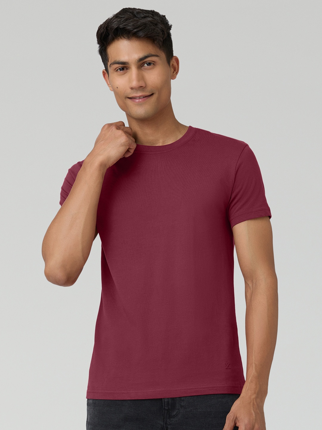 

XYXX Men Pace Intellieaze Cotton T-Shirt, Maroon