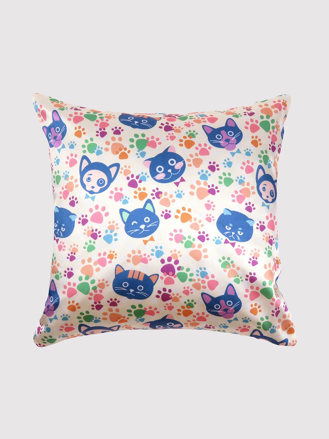 

OUSSUM Off White & Blue Cartoon Characters Satin Square Cushion Cover