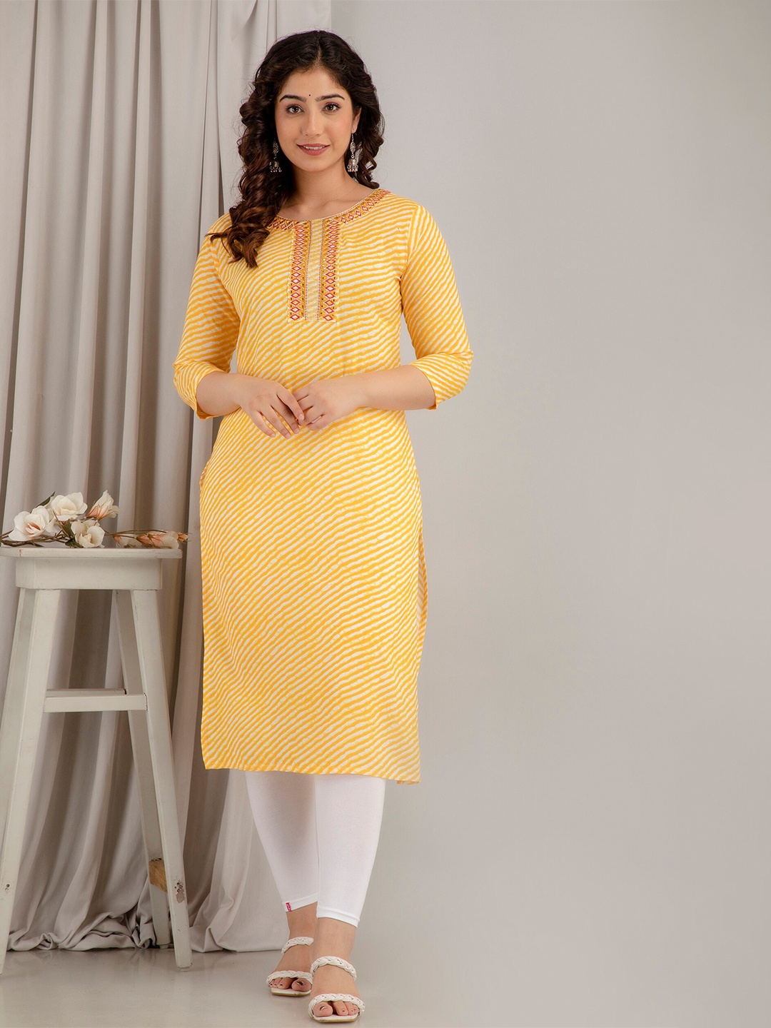 

Mialo fashion Leheriya Printed Thread Work Kurta, Yellow