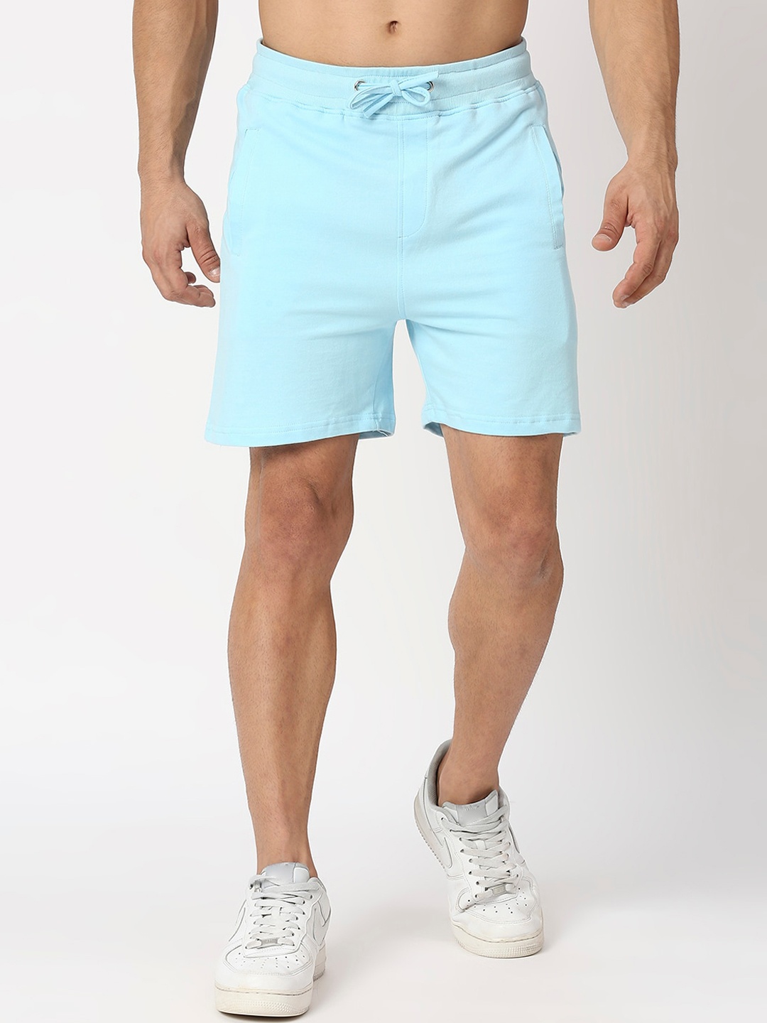 

THE DAILY OUTFITS Men Mid Rise Slim Fit Pure Cotton Shorts, Turquoise blue