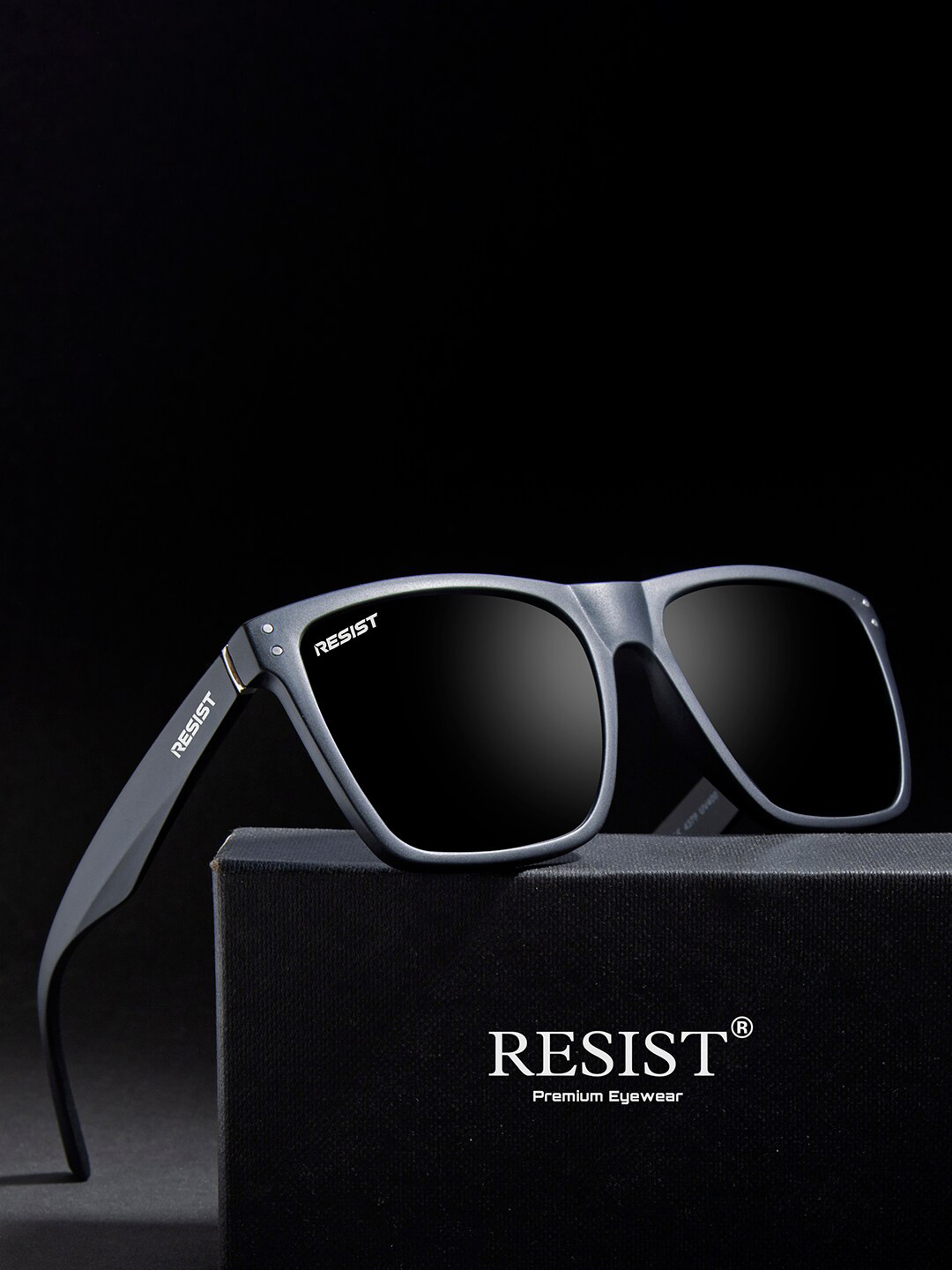 

RESIST EYEWEAR Unisex UV Protected Lens Wayfarer Sunglasses WAVEBLACKBLACK, Black