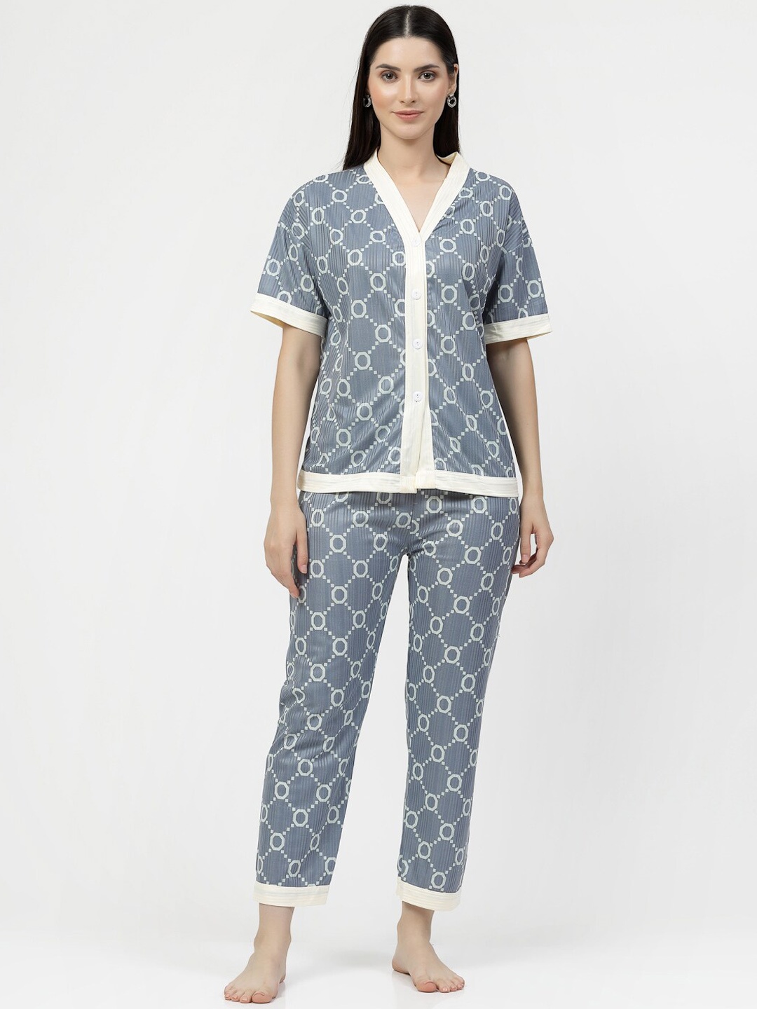 

KLOTTHE Geometric Printed Satin Night suit, Grey