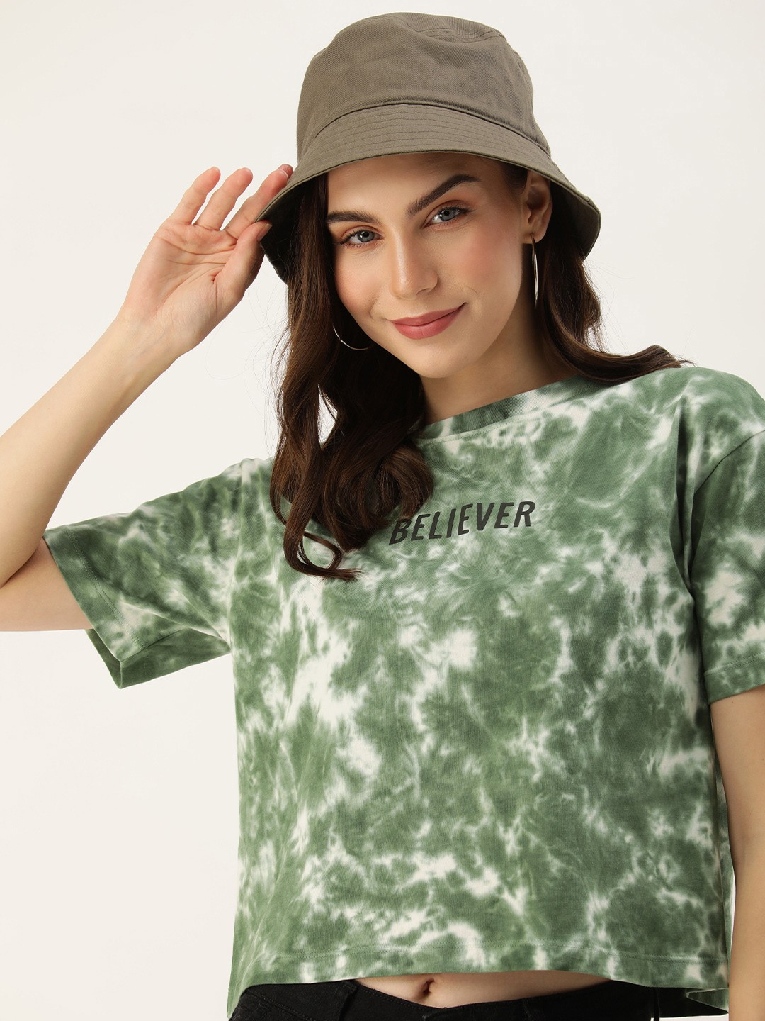 

Harvard Tie and Dye Printed Drop-Shoulder Sleeves Applique Crop T-shirt, Green