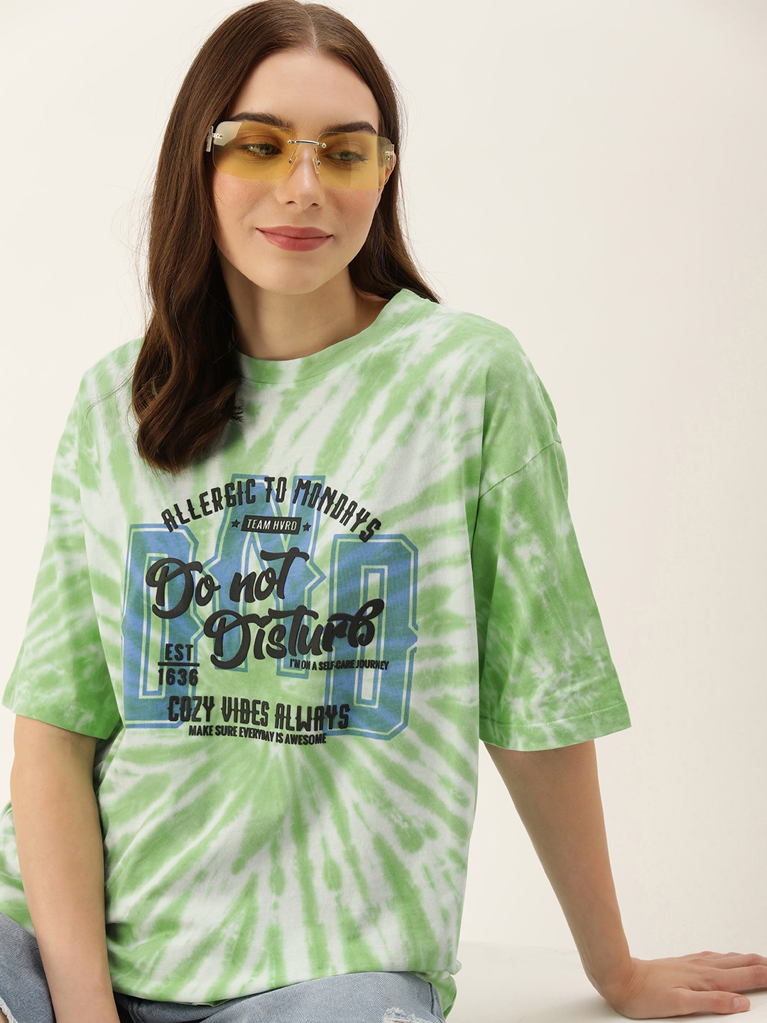 

Harvard Tie and Dye Printed Drop-Shoulder Sleeves Applique T-shirt, Green