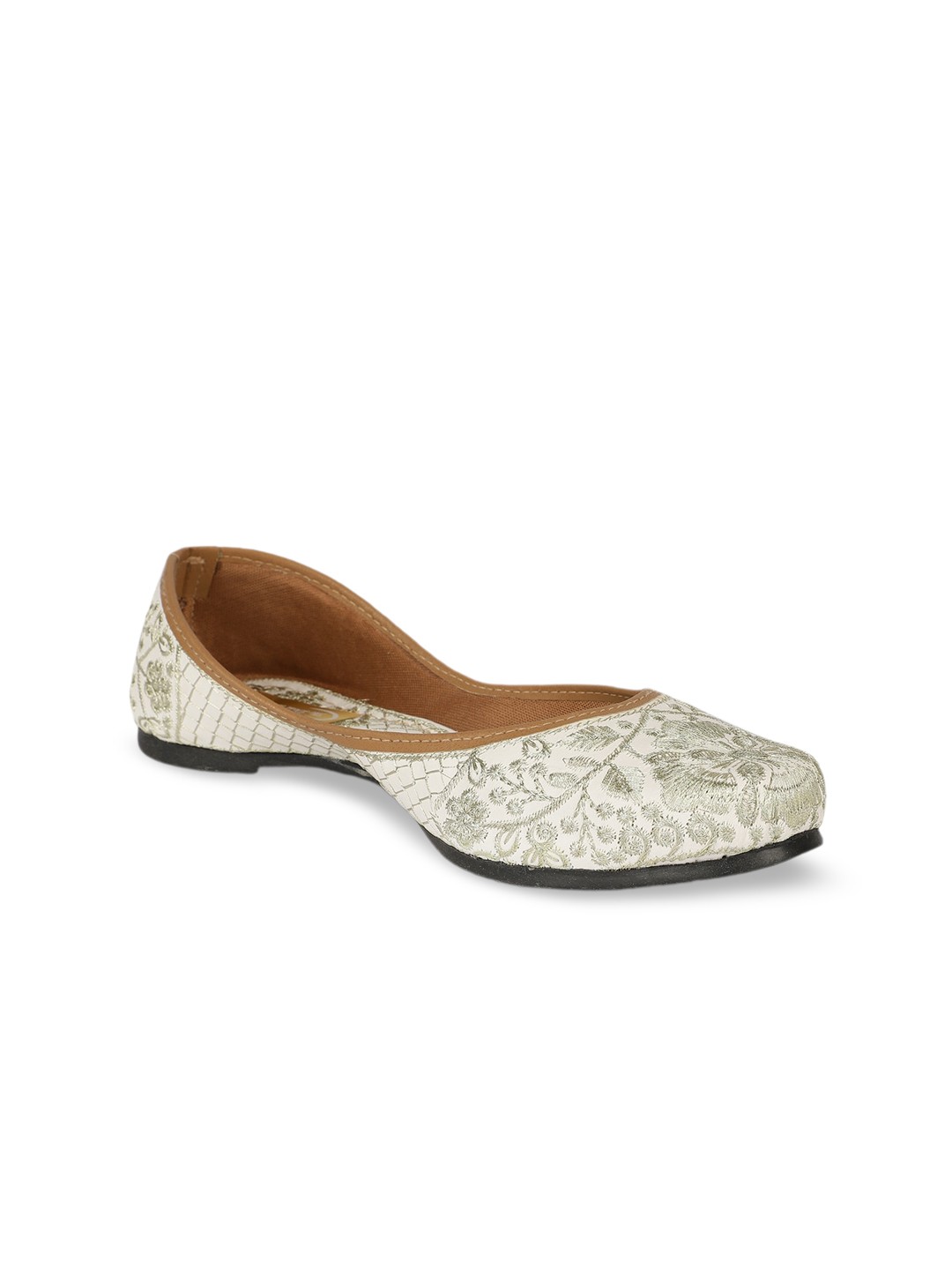 

The Desi Dulhan Embroidered Ethnic Mojaris, White