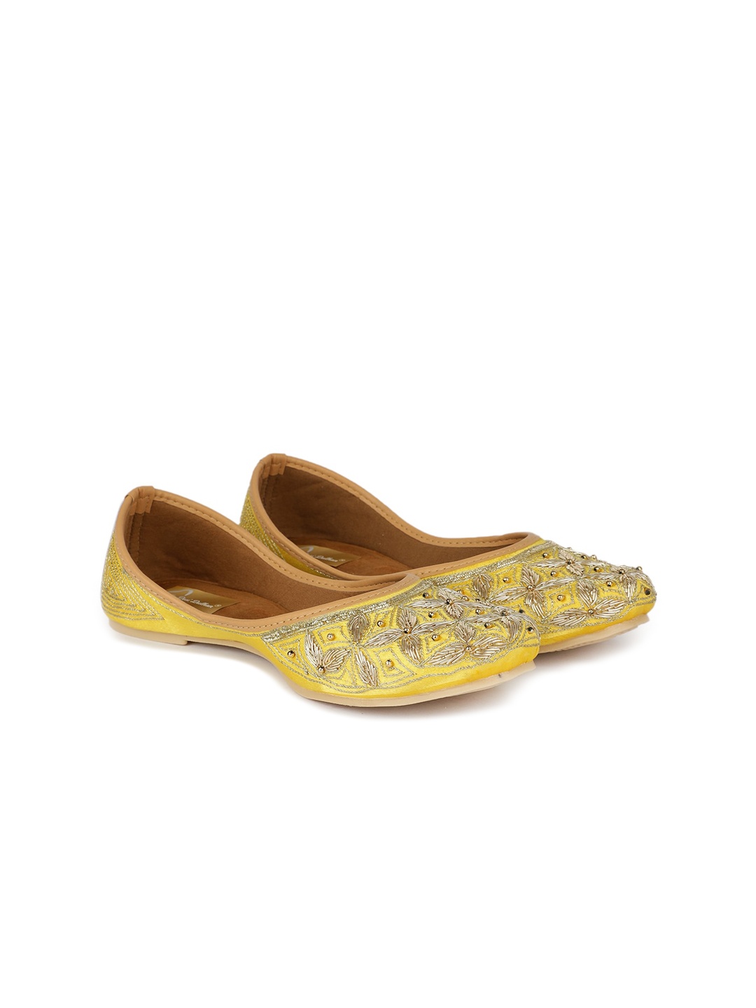 

The Desi Dulhan Embellished Ethnic Mojaris, Yellow