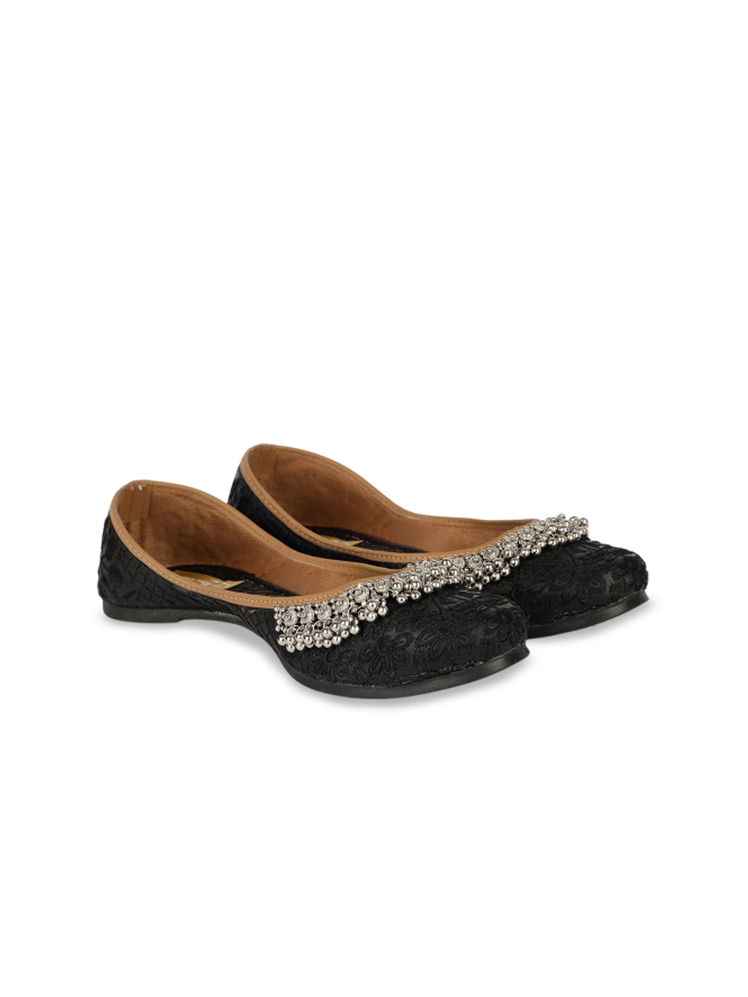 

The Desi Dulhan Embellished Ethnic Mojaris, Black