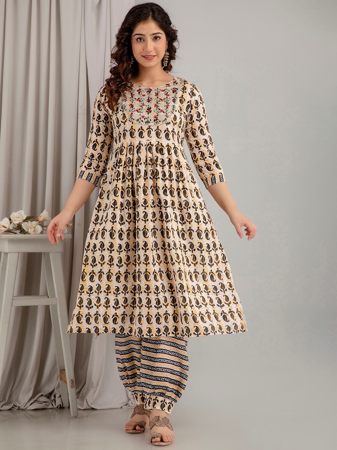 

Mialo fashion Paisley Printed Thread Work Anarkali Kurta With Salwar, Beige