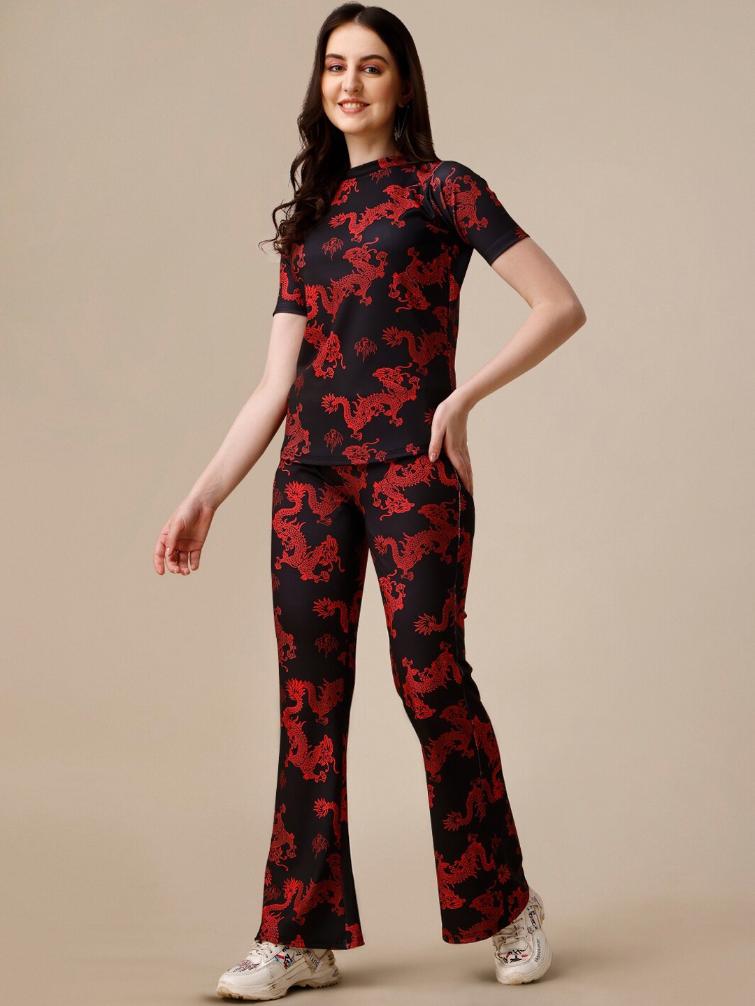 

SHEETAL Associates Printed T-Shirt With Trousers Co-Ords, Black