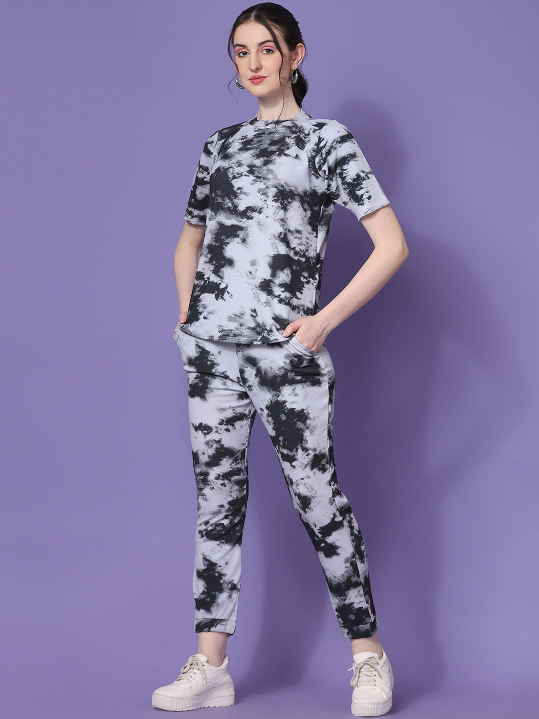 

SHEETAL Associates Tie & Dye Dyed T-Shirt With Joggers Co-Ords, Grey