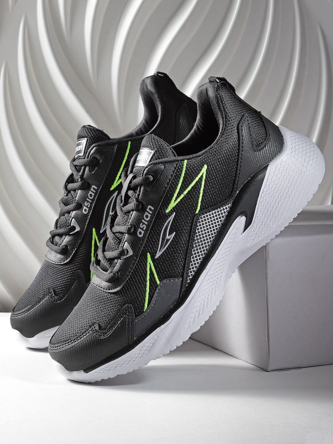 

ASIAN Men Mesh Running Non-Marking Shoes, Black