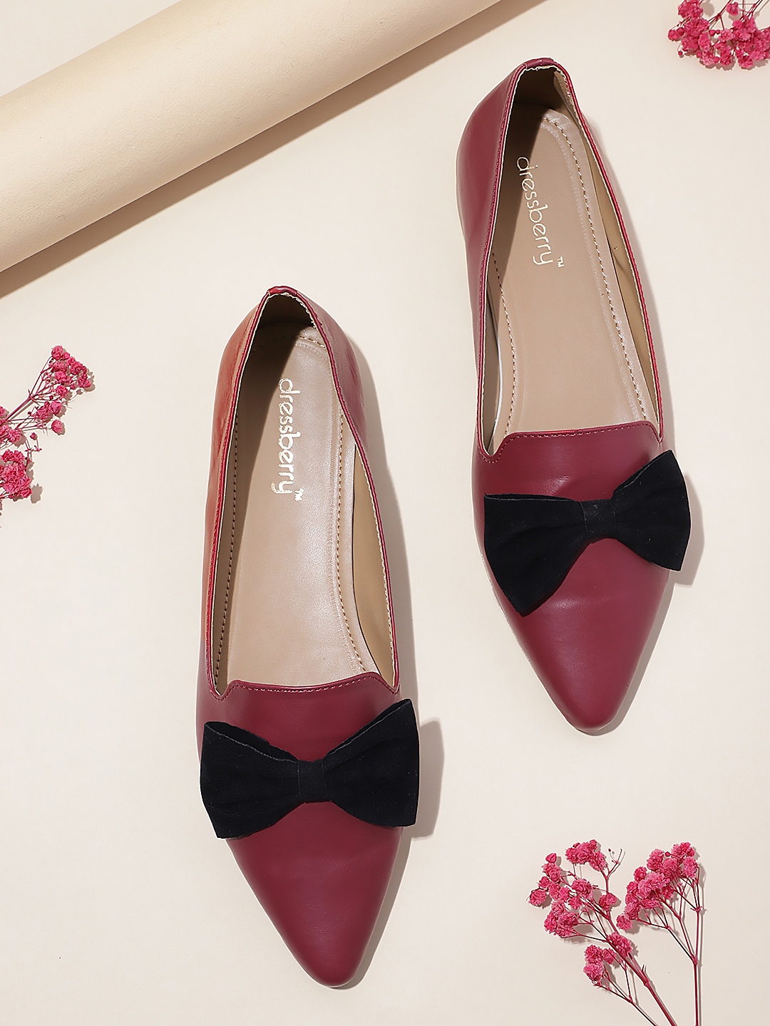 

DressBerry Women Pointed Toe Ballerinas with Bow Detail, Burgundy