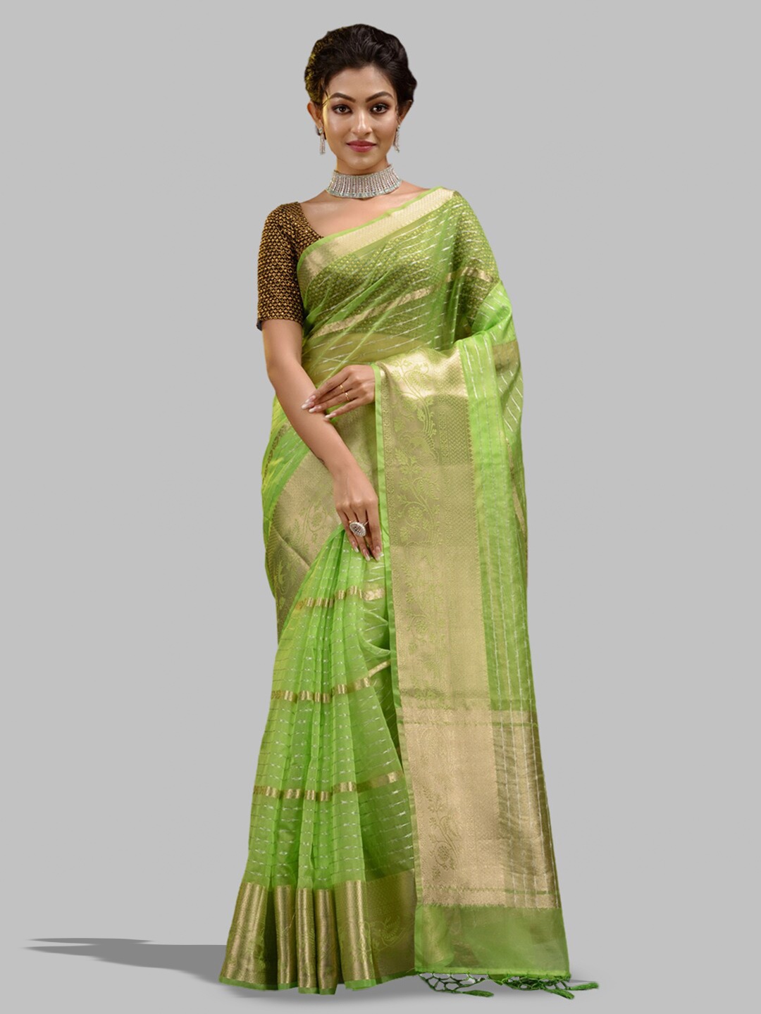 

HOUSE OF BEGUM Striped Woven Design Zari Organza Banarasi Saree, Green