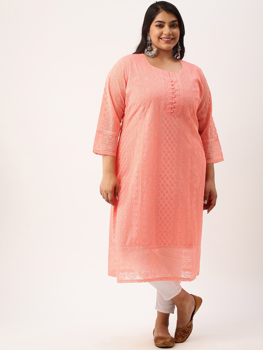 

Zola Plus Paisely Embroidered Thread Work Kurta, Peach