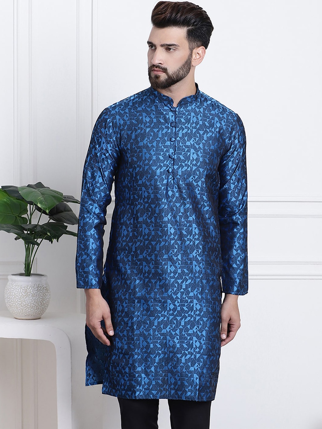 

SOJANYA Geometric Woven Design Mandarin Collar Kurta, Blue