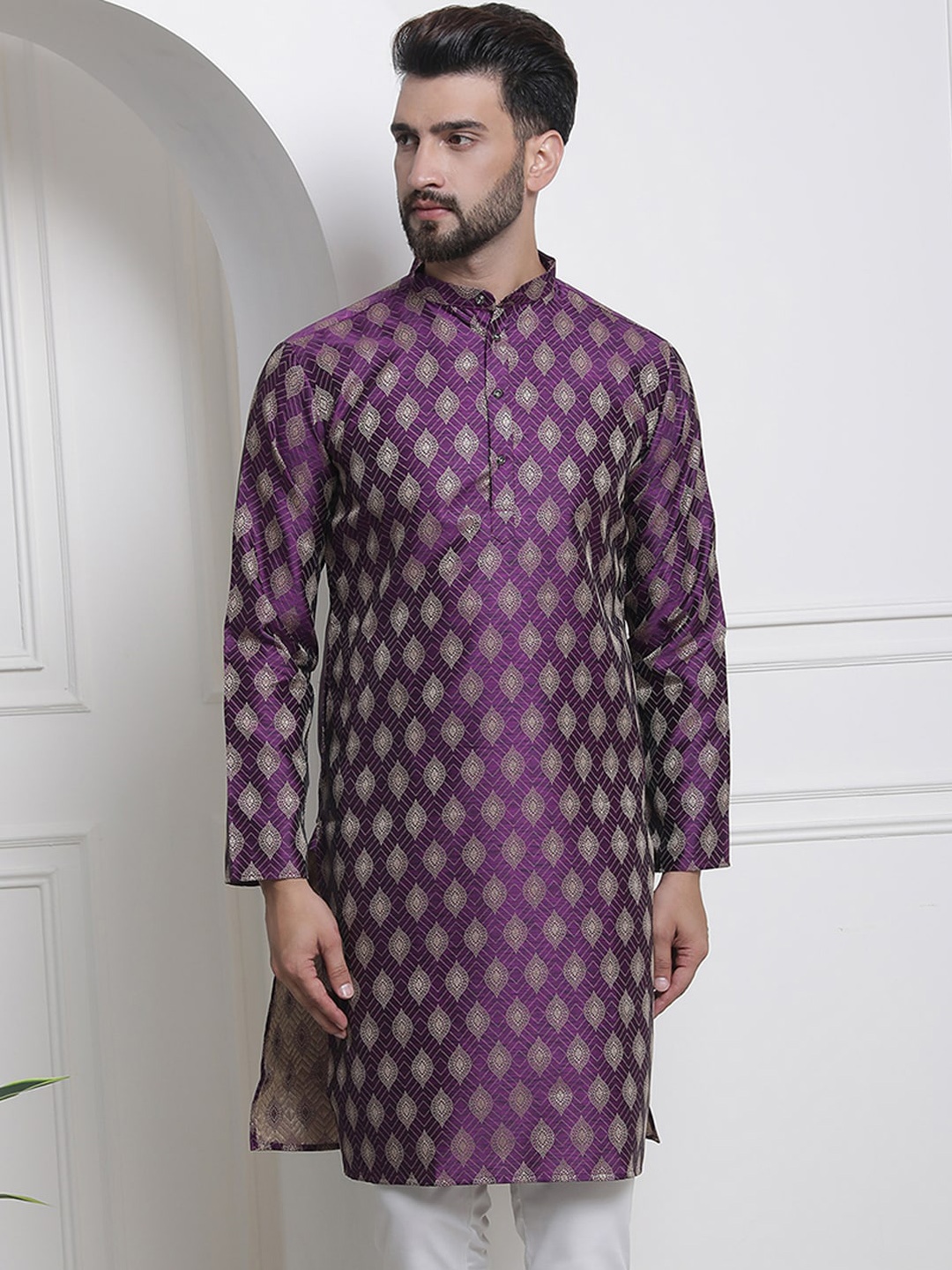 

SOJANYA Ethnic Motifs Woven Design Mandarin Collar Jacquard Kurta, Purple