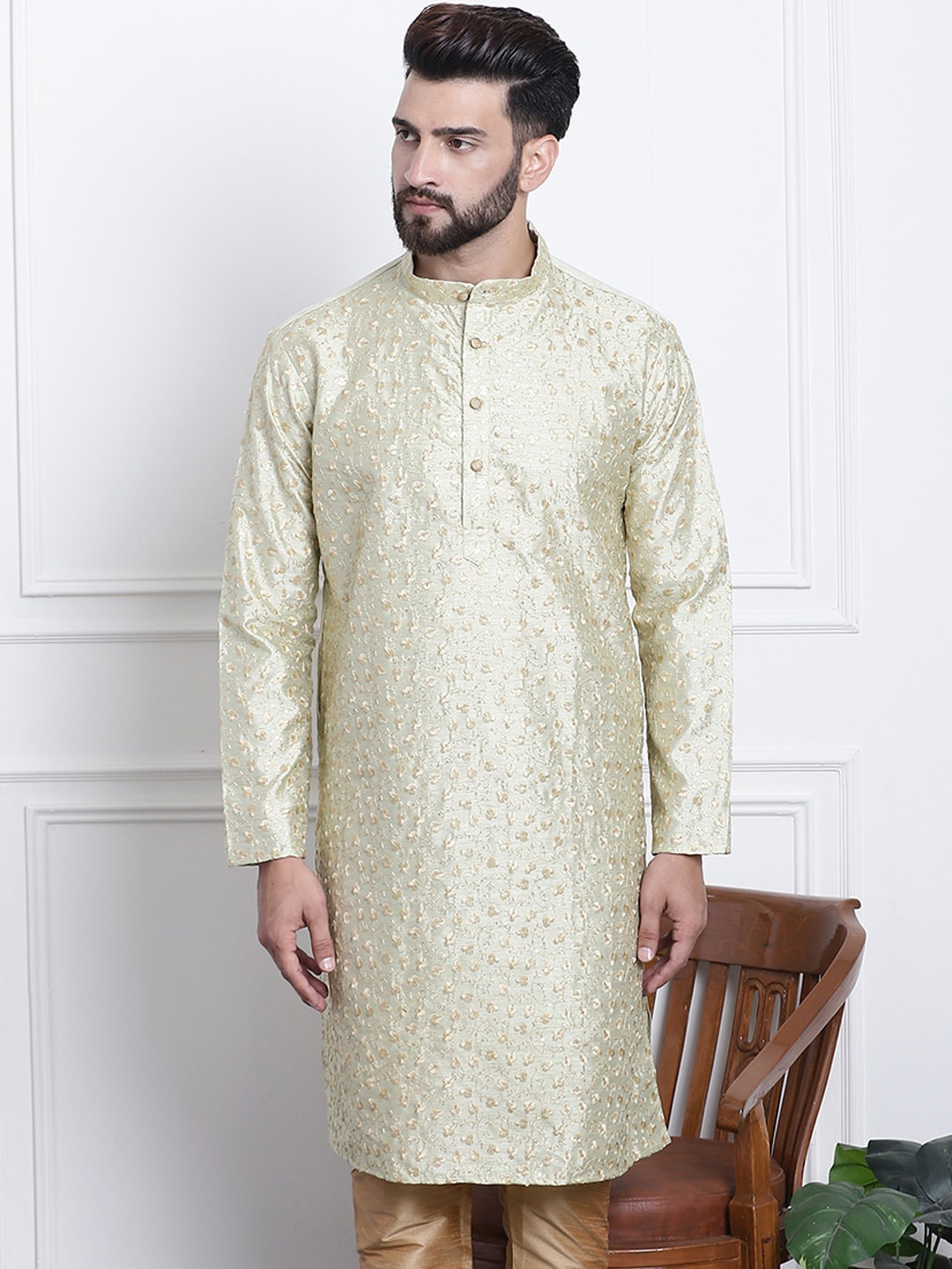 

SOJANYA Floral Embroidered Mandarin Collar Straight Kurta, Green