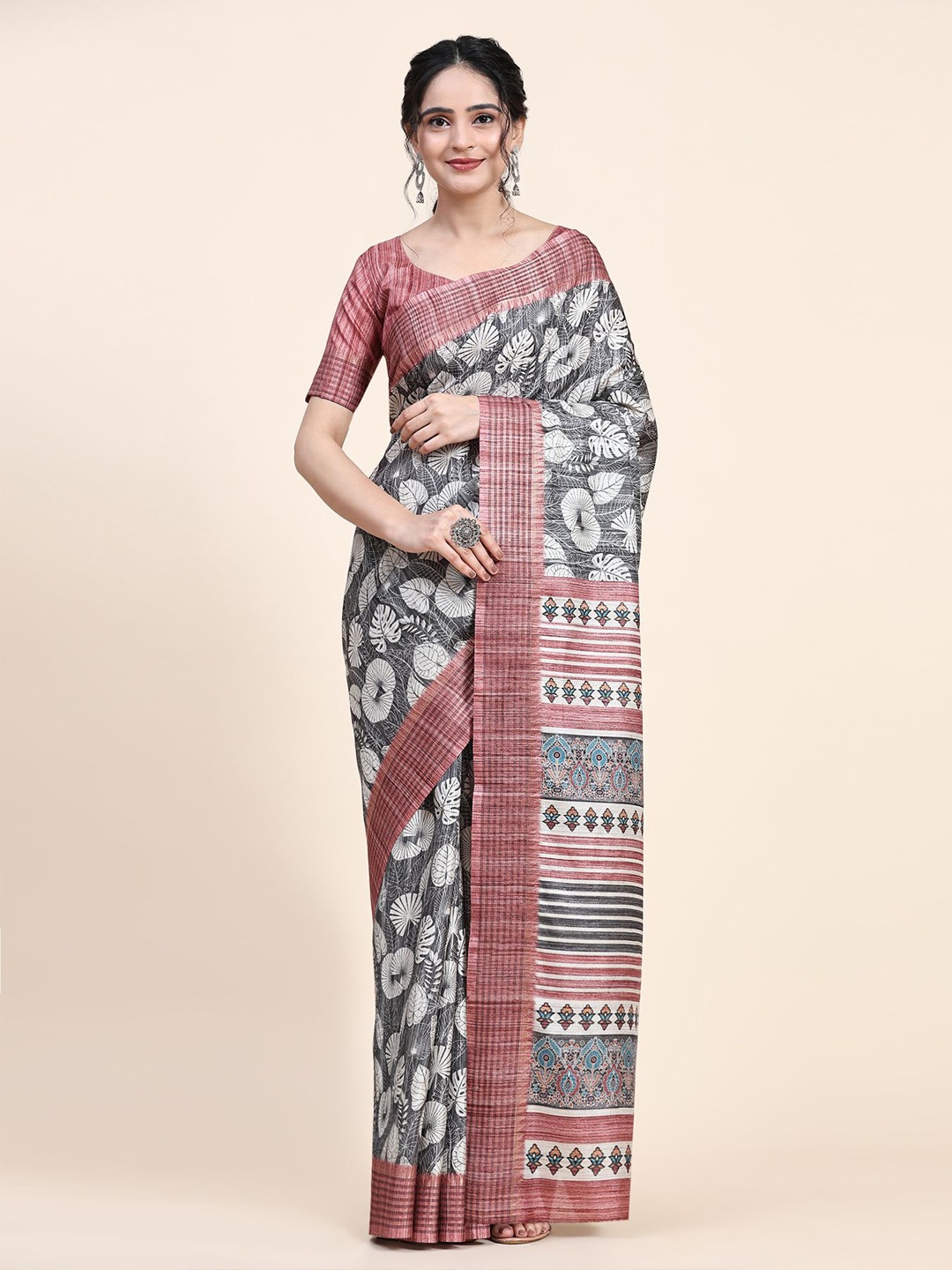 

RACHNA Floral Printed Pure Silk Tussar Saree, Grey