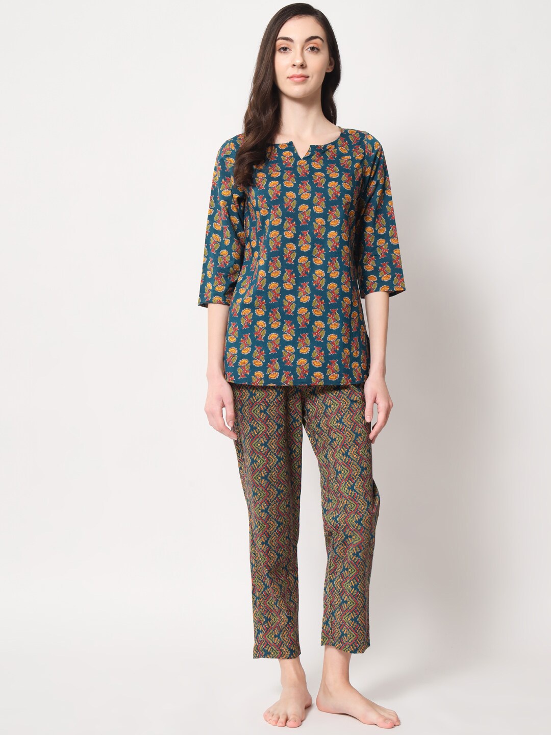 

KALINI Floral Printed Pure Cotton Night Suit, Green