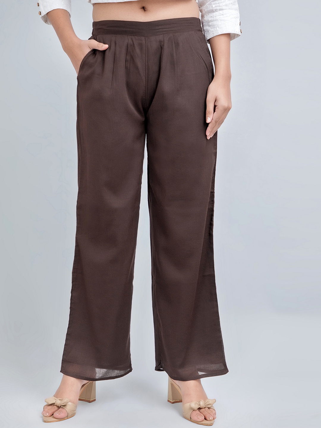 

SUTI Women Mid-Rise Loose Fit Straight Cotton Trousers, Brown