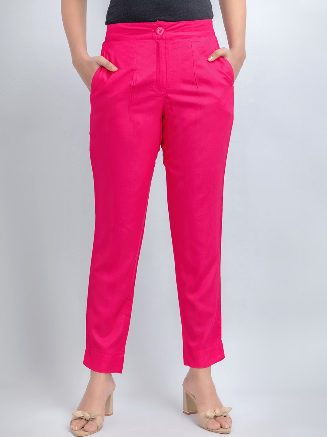 

SUTI Women Mid-Rise Crop Cotton Cigarette Trousers, Pink