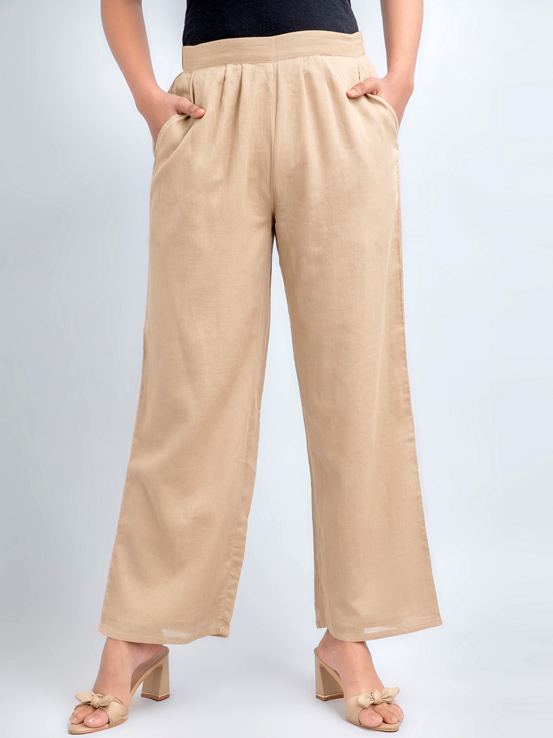 

SUTI Women Loose Fit Cotton Trousers, Beige