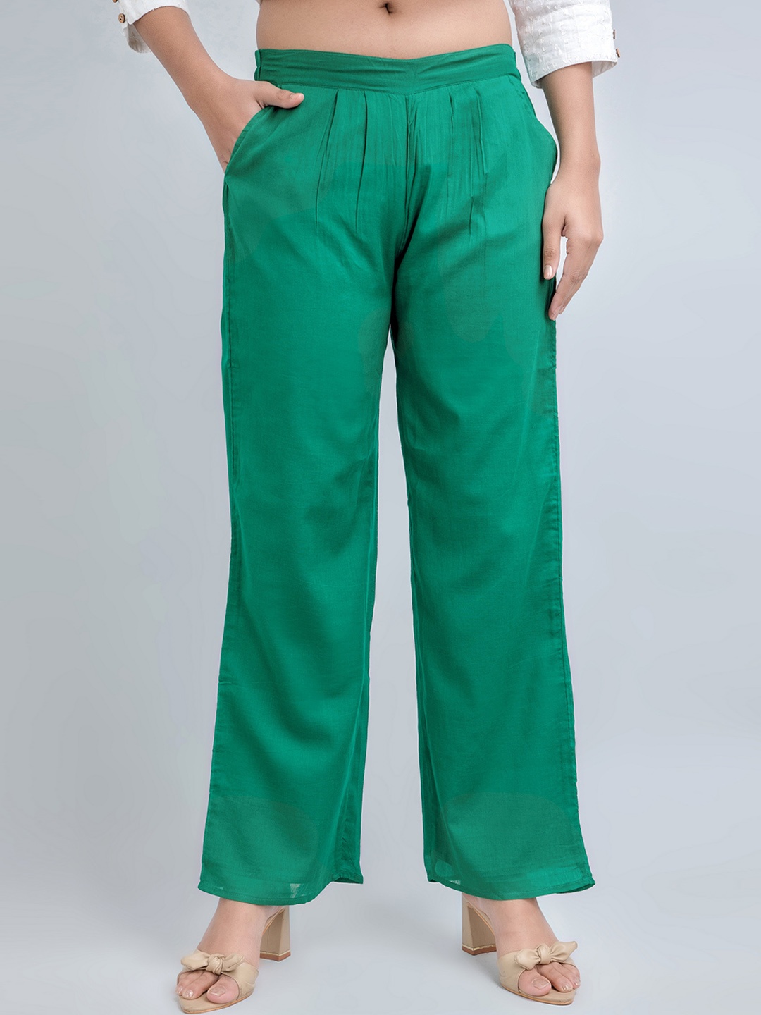 

SUTI Women Mid-Rise Loose Fit Straight Cotton Trousers, Green