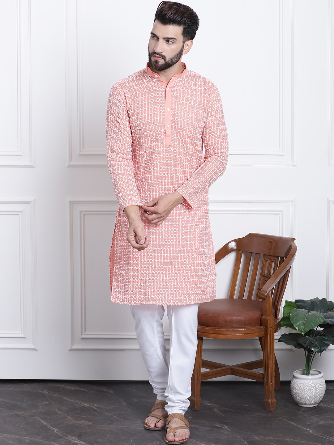 

SOJANYA Floral Embroidered Regular Thread Work Pure Cotton Kurta with Churidar, Peach