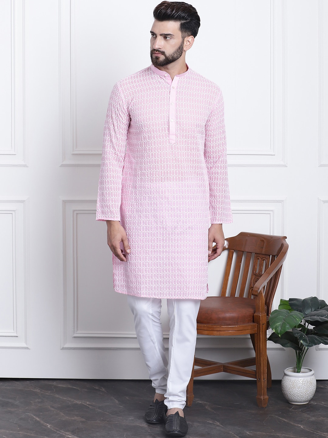 

SOJANYA Ethnic Motifs Embroidered Regular Thread Work Pure Cotton Kurta With Churidar, Pink