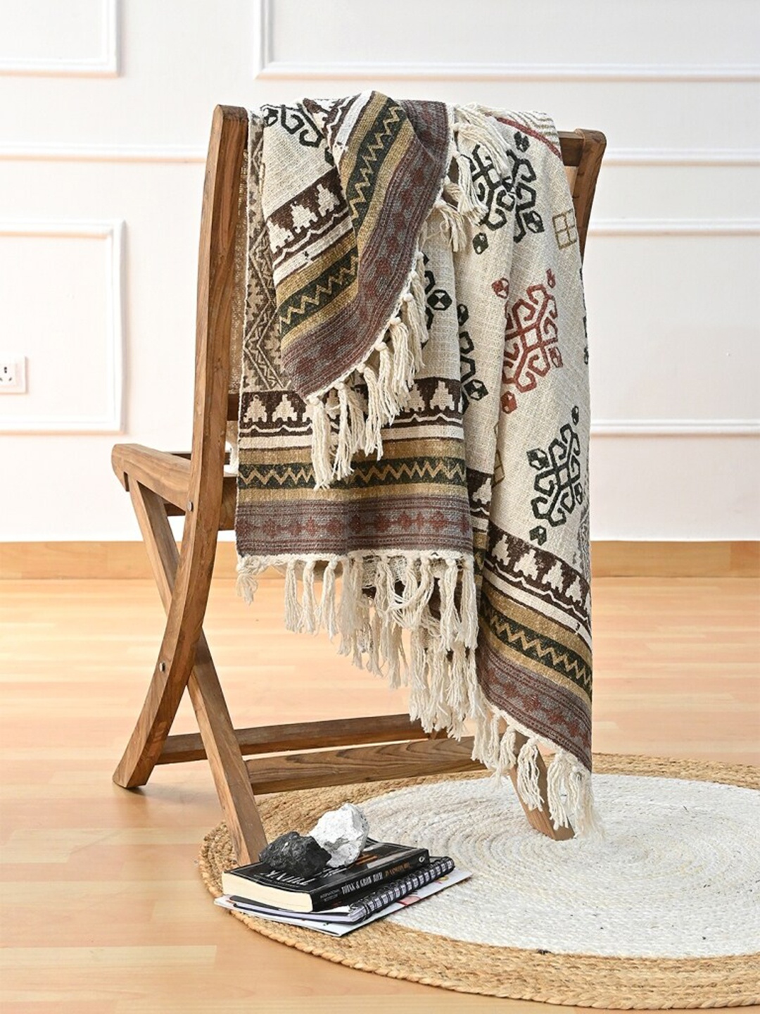 

Art Avenue Beige Printed Cotton Rectangular Throw