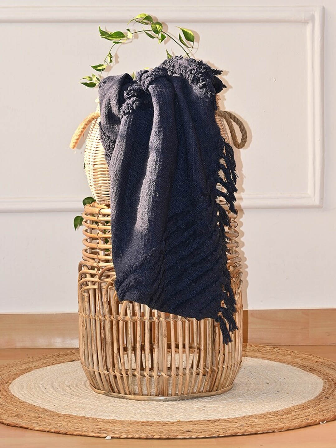 

Art Avenue Braves Navy Blue Cotton Rectangular Throw