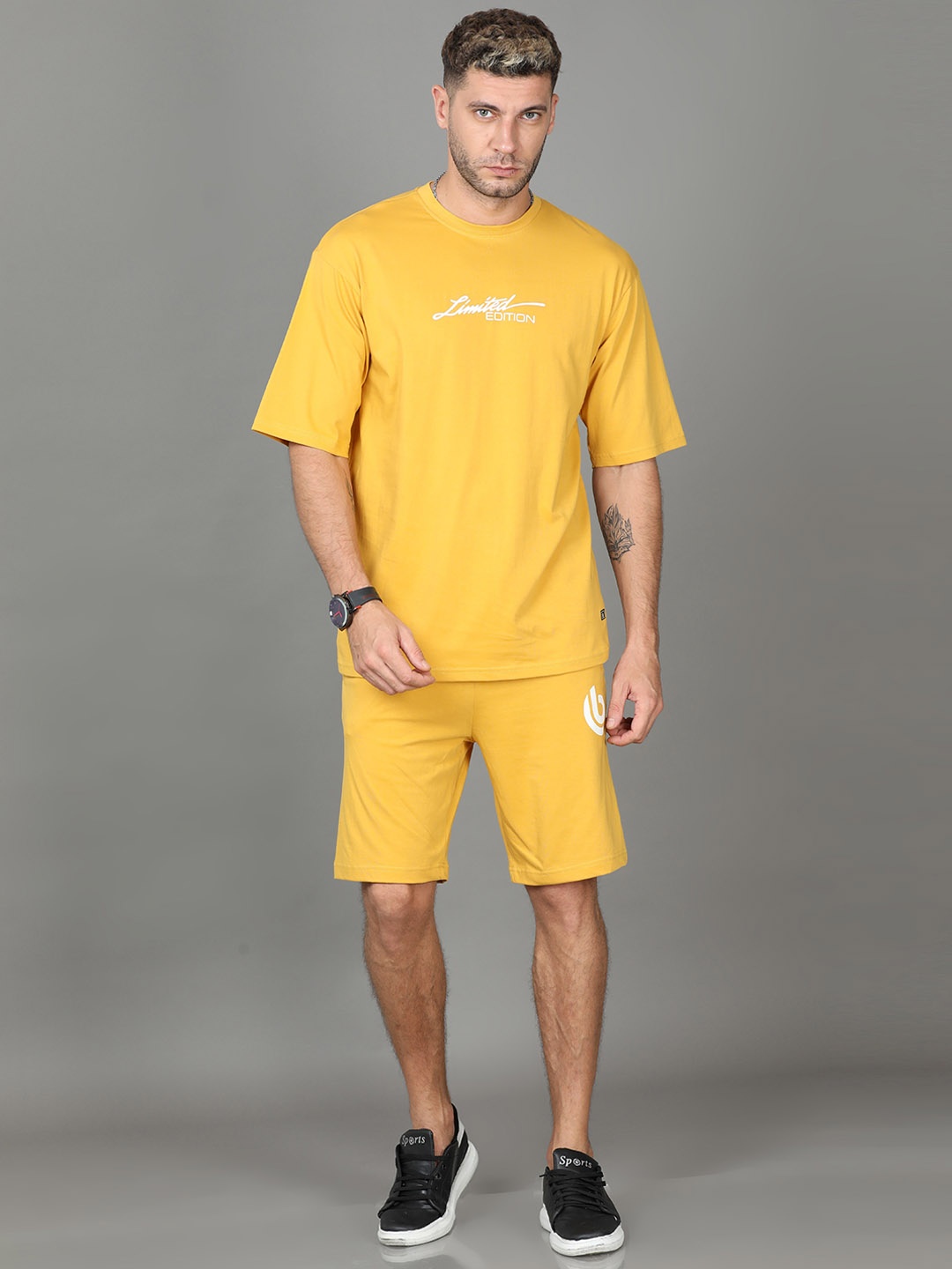 

Bushirt Round Neck Pure Cotton T-shirt With Shorts, Mustard
