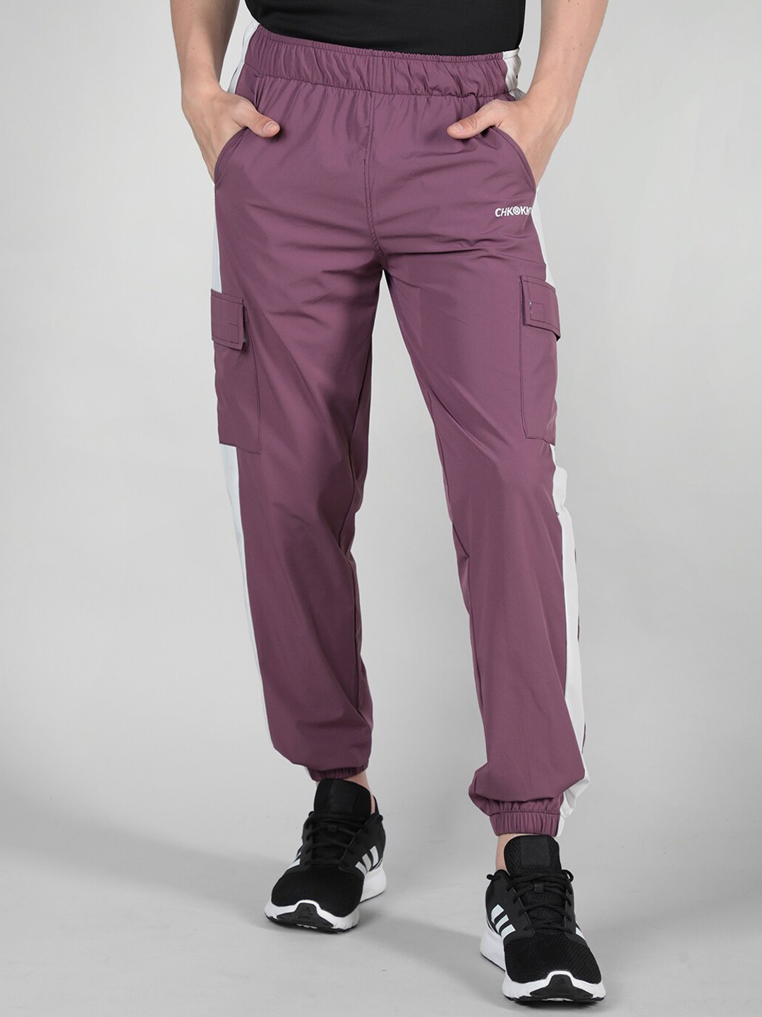 

CHKOKKO Men Mid-Rise Joggers, Purple