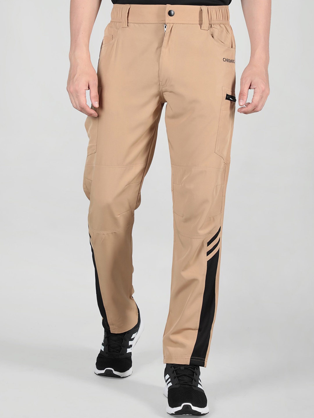 

CHKOKKO Men Mid-Rise Track Pant, Camel brown