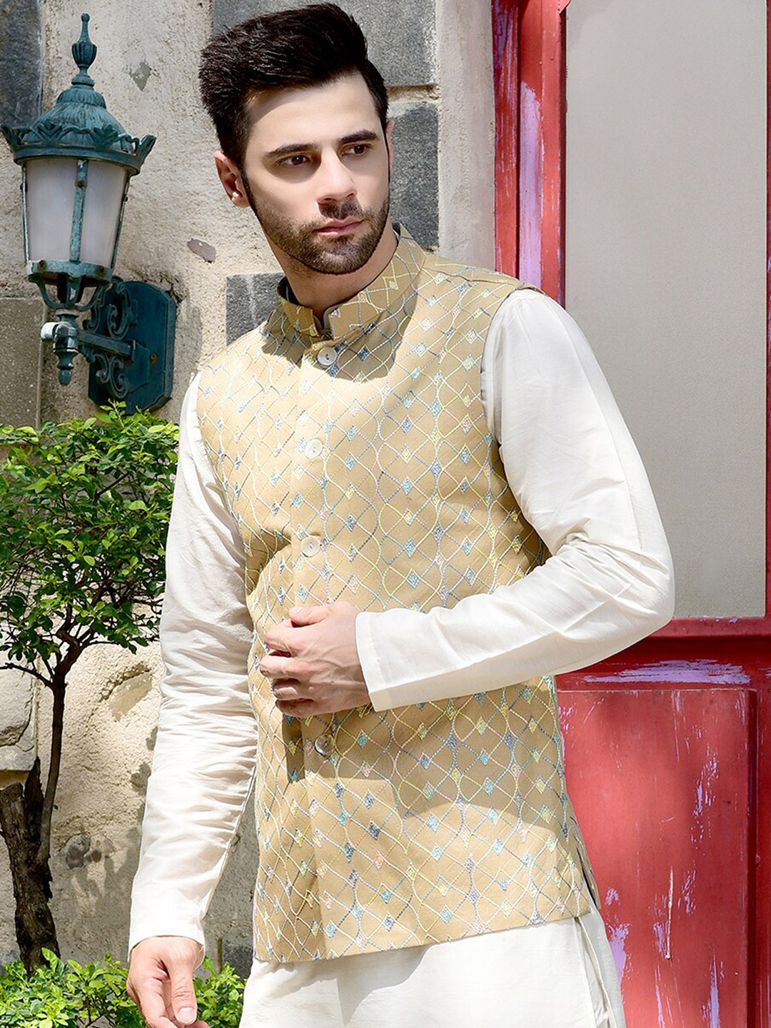 

HOUSE OF DEYANN Embroidered Nehru Jacket, Brown