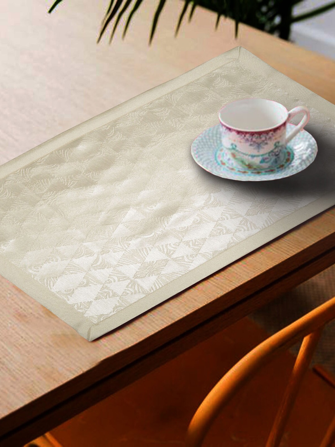 

Lushomes Off White 6 Pieces Self-Design Table Placemats