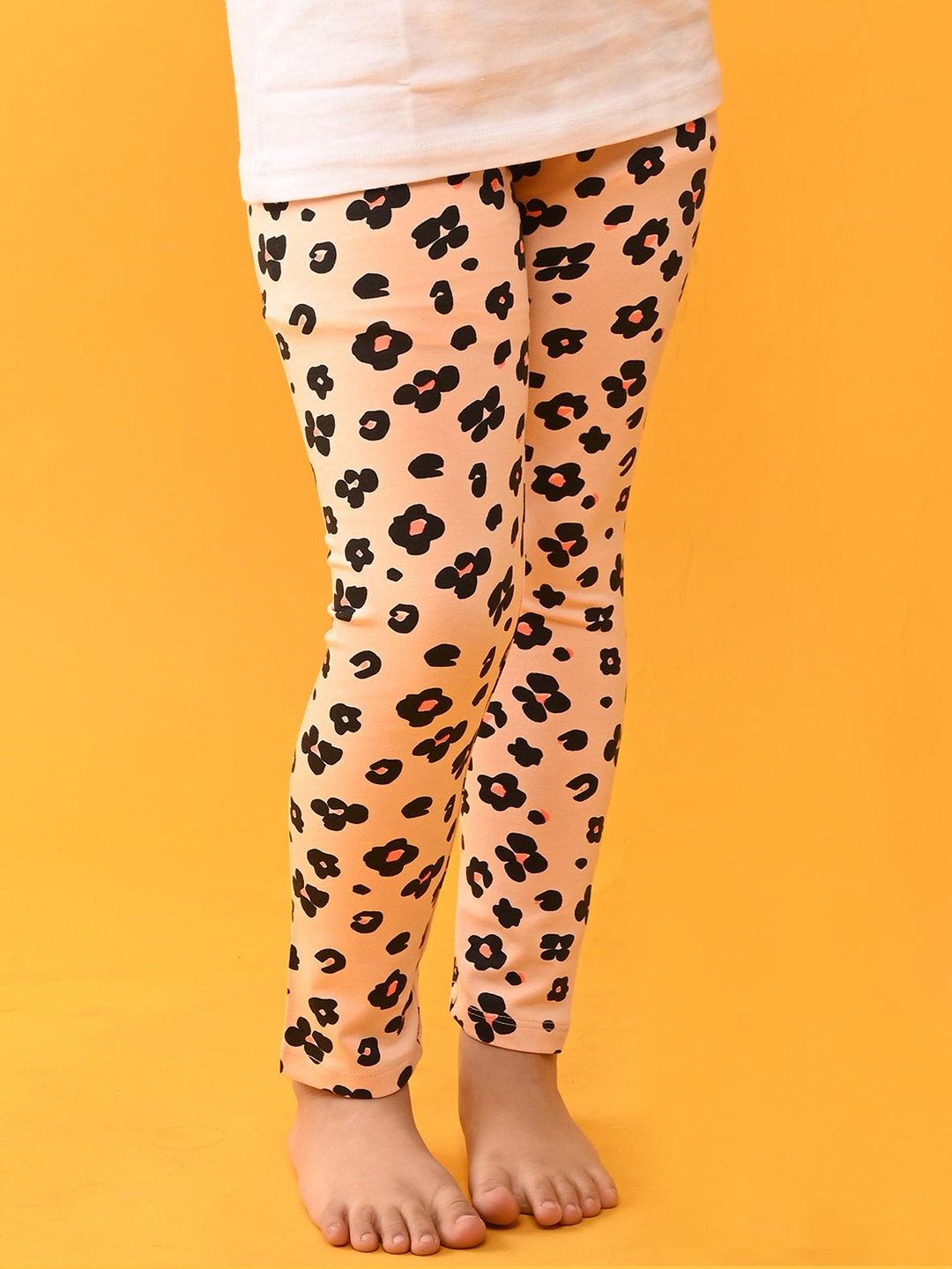 

Anthrilo Girls Printed Cotton Ankle Length Leggings, Peach