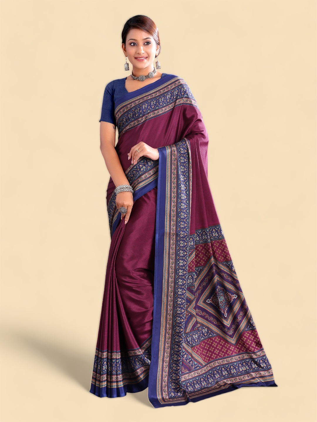 

Kasak Ethnic Motifs Printed Poly Crepe Saree, Red