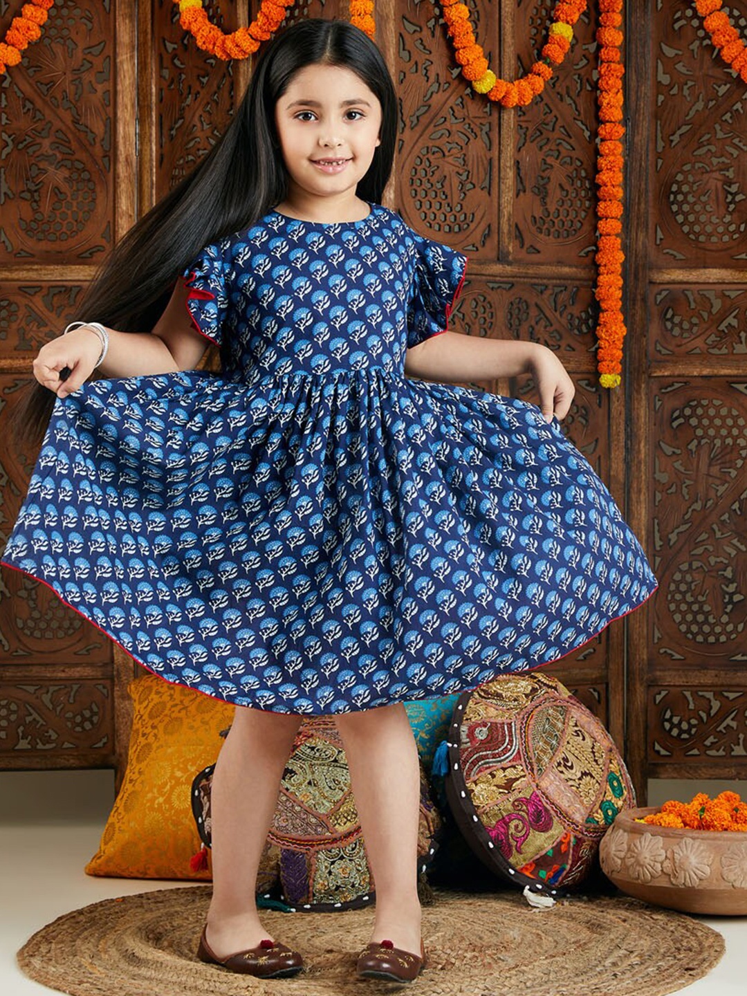 

VASTRAMAY Girls Ethnic Motifs Printed Cotton Fit & Flare Ethnic Dress, Blue