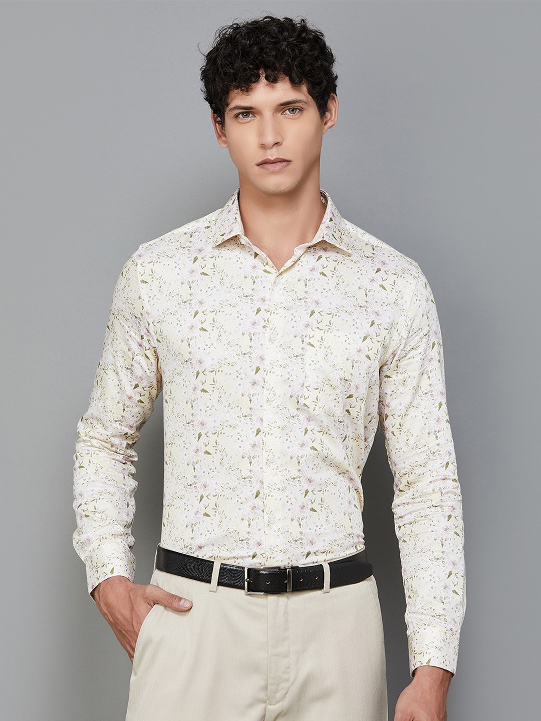 

CODE by Lifestyle Slim Fit Floral Printed Formal Cotton Shirt, Beige