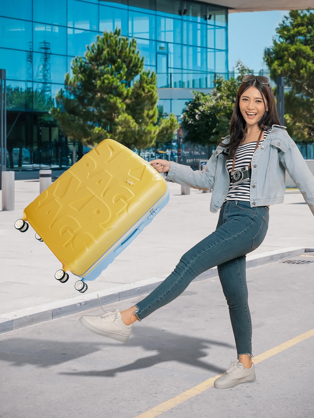 

Skybags Unisex Textured Water Resistant Hard-Sided Small Trolley Suitcase, Yellow
