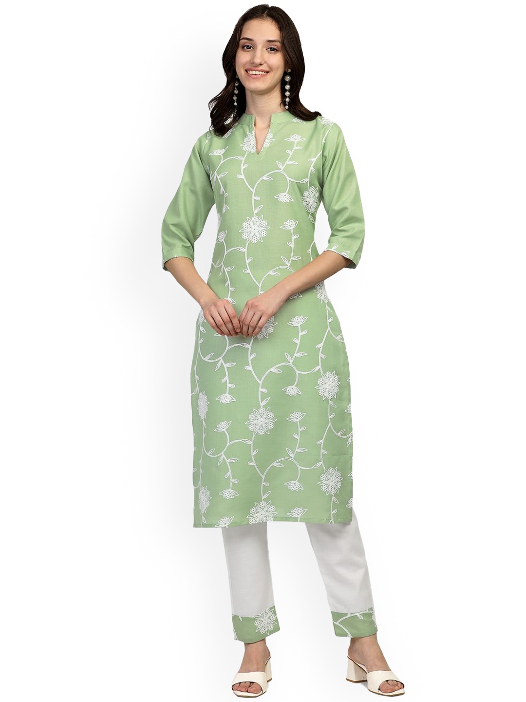 

STYLE SAMSARA Floral Embroidered Thread Work Kurta with Trousers, Green