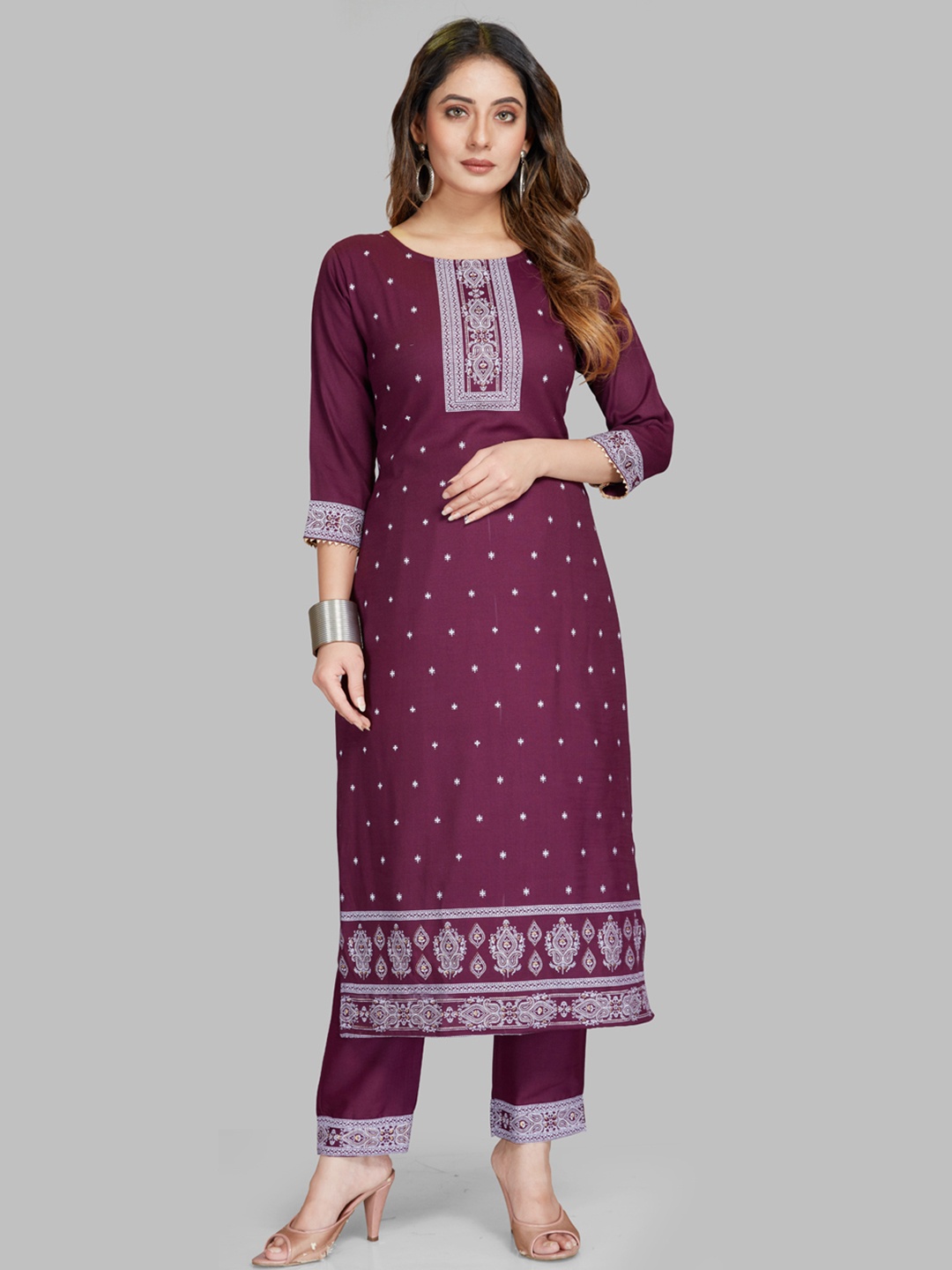 

STYLE SAMSARA Floral Printed Regular Kurta With Trousers, Purple